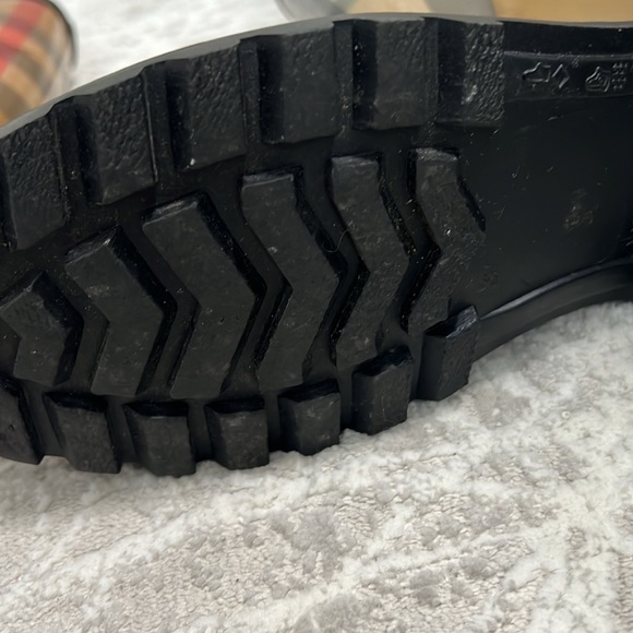 Burberry Rain Boots Sz 9 - Picture 10 of 14